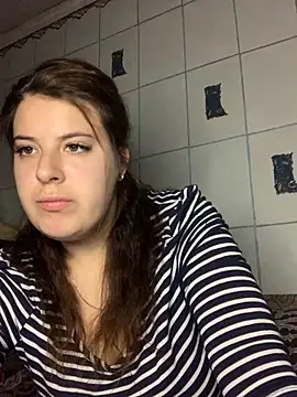 MiraCastellon online show from 11-25-25, 11:54