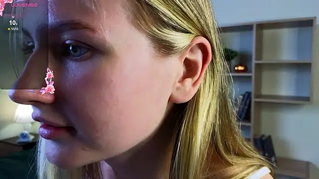 Shirley Davis online show from 10-22-25, 04:50