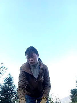 siusiu-00 online show from 11-25-25, 09:20