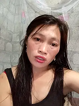 Snapshot of siusiu-00 chatting on 06-27-26, 12:22 siusiu-00 online show from 06-27-26, 12:22