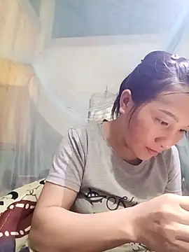 Snapshot of Meo_x chatting on 10-22-25, 12:48 Meo x online show from 10-22-25, 12:48