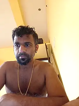 Snapshot of Nudist_Jack chatting on 10-31-25, 04:31 Nudist Jack online show from 10-31-25, 04:31