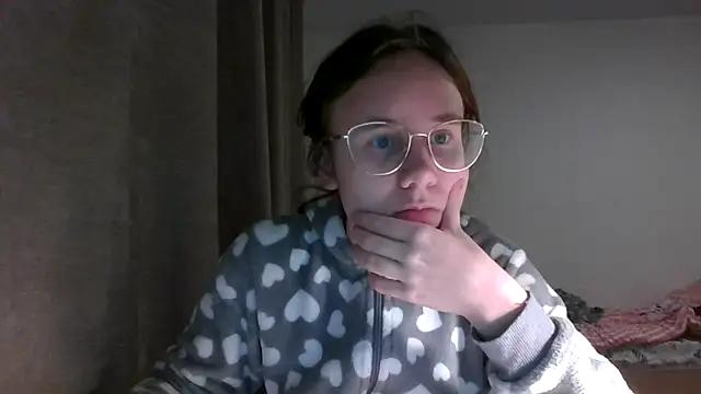 LuckySLove online show from 01-12-26, 06:47