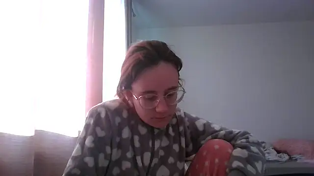 LuckySLove online show from 05-28-26, 05:19
