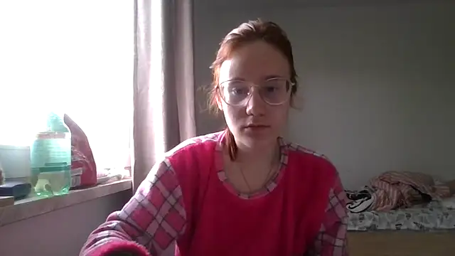 LuckySLove online show from 04-05-26, 02:35