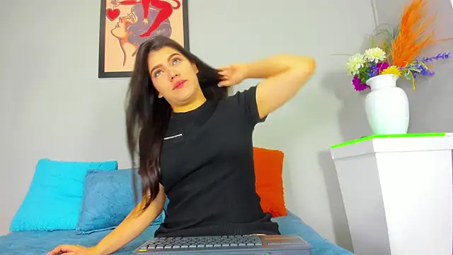 bella sstone online show from 11-08-25, 11:36