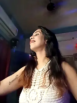 Darling Annie online show from 11-25-25, 06:30