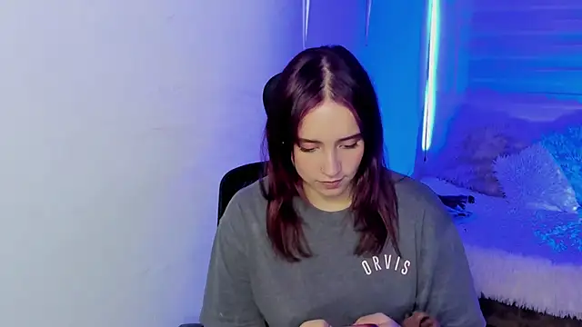 Emily Lindey online show from 01-14-26, 03:32