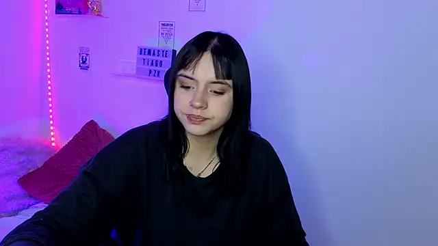 Emily Lindey online show from 03-28-26, 06:14