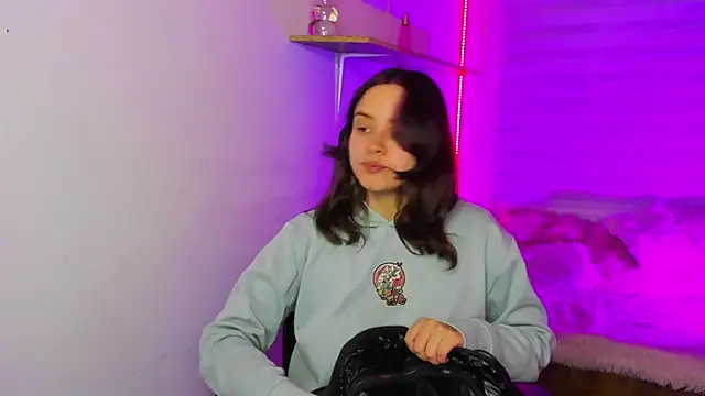 Emily Lindey online show from 11-29-25, 03:06