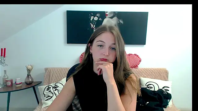 Snapshot of AnneWilsonn chatting on 06-16-26, 05:29 AnneWilsonn online show from 06-16-26, 05:29