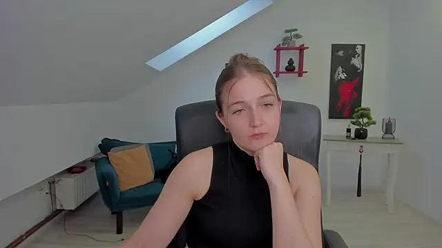 AnneWilsonn online show from 05-06-26, 04:49