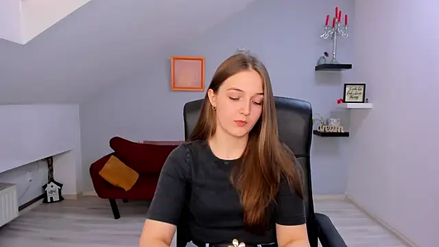 AnneWilsonn online show from 04-14-26, 12:21