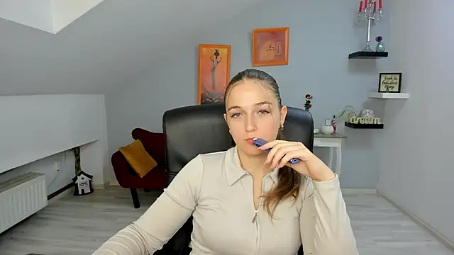 AnneWilsonn online show from 10-24-25, 11:20