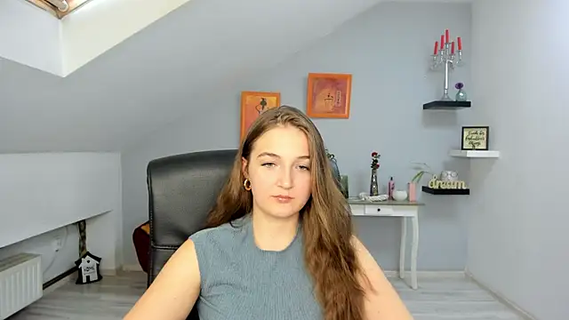 AnneWilsonn online show from 11-11-25, 12:33