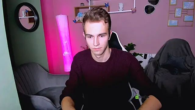 astren villo online show from 11-28-25, 08:09