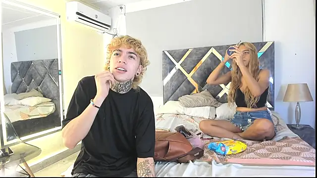 lily and wan online show from 10-15-25, 02:54