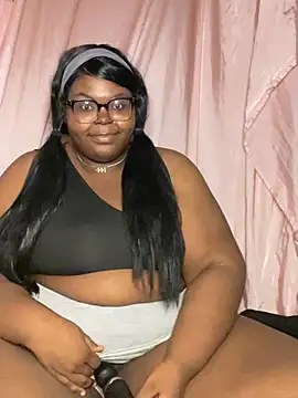 TheChubbySiren online show from 05-10-26, 12:03