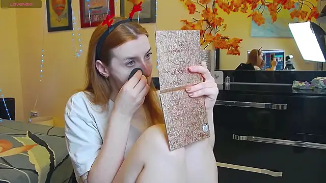 MeganNewCat online show from 12-19-25, 08:22