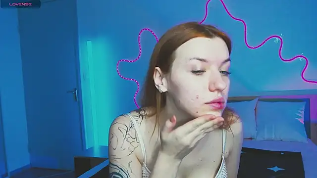 MeganNewCat online show from 12-01-25, 01:34