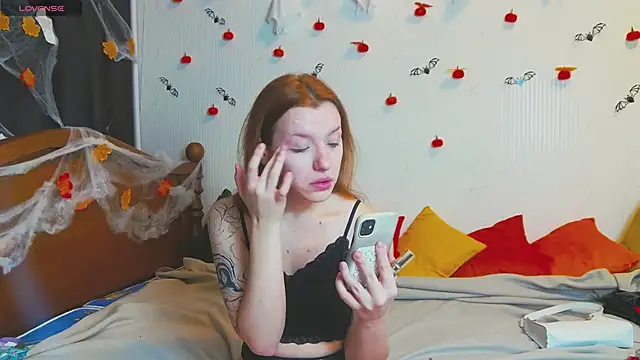 MeganNewCat online show from 10-31-25, 10:01