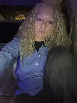 queenkelly1234 online show from 10-31-25, 05:37