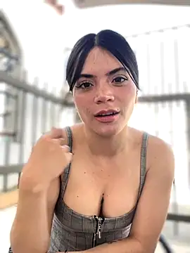 PamelaJonsom  online show from 11-01-25, 02:00