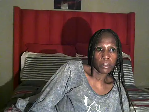 Snapshot of AfroGodesss123 chatting on 06-24-26, 04:05 AfroGodesss123 online show from 06-24-26, 04:05