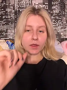 Snapshot of BonnyeBoom chatting on 02-20-26, 04:42 BonnyeBoom online show from 02-20-26, 04:42