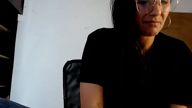 Lucyy Naugthy online show from 12-21-25, 01:19