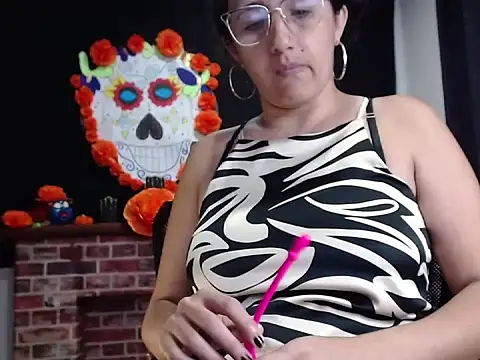 Lucyy Naugthy online show from 11-10-25, 12:32