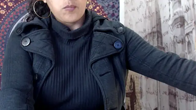 Snapshot of Lucyy_Naugthy chatting on 02-19-26, 01:52 Lucyy Naugthy online show from 02-19-26, 01:52