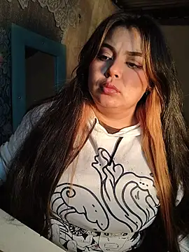 EliaStone05 online show from 12-16-25, 05:44