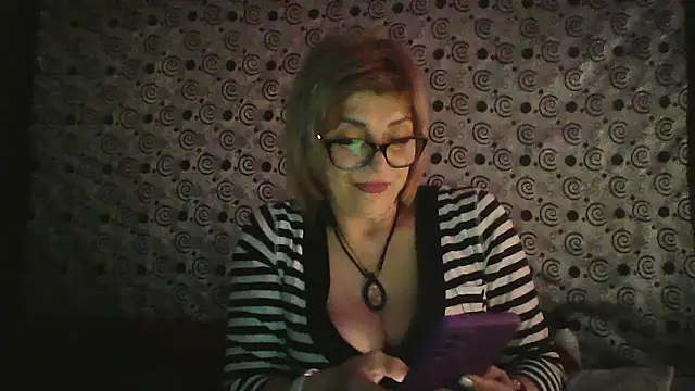 Lia Ray online show from 11-05-25, 08:01