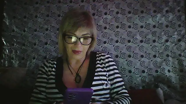 Lia Ray online show from 11-04-25, 07:17