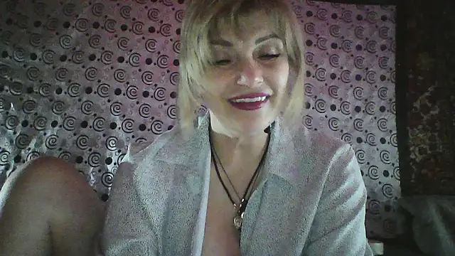 Lia Ray online show from 12-20-25, 09:17