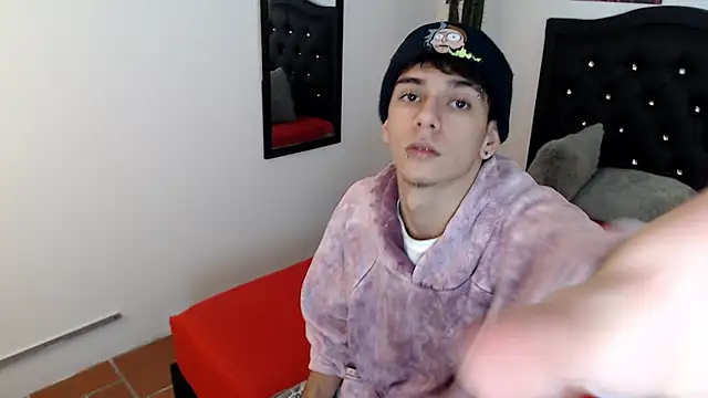 AmethystShadow17 online show from 05-15-26, 03:48