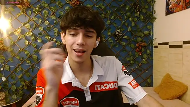 AmethystShadow17 online show from 02-26-26, 07:47