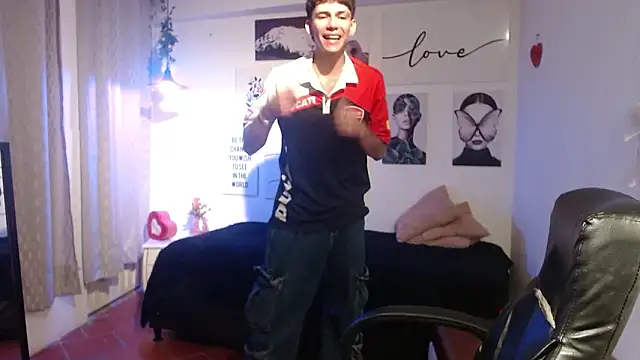 AmethystShadow17 online show from 03-12-26, 08:13