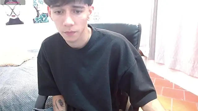 AmethystShadow17 online show from 10-24-25, 03:44