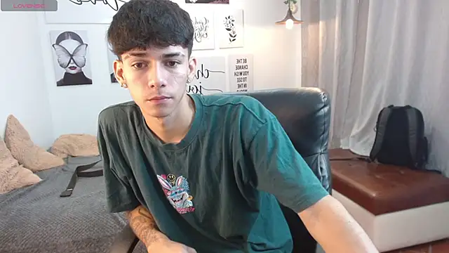 AmethystShadow17 online show from 11-04-25, 04:00