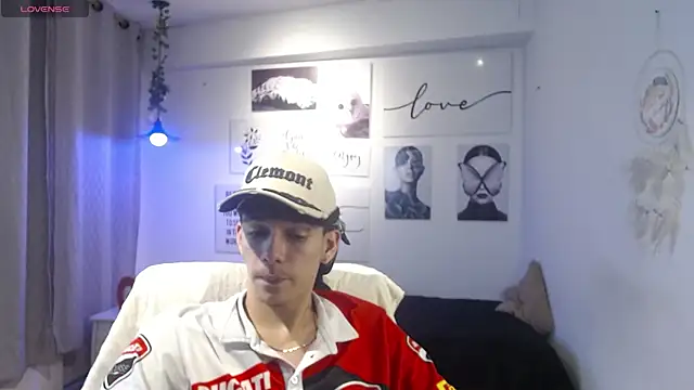 AmethystShadow17 online show from 01-10-26, 08:04