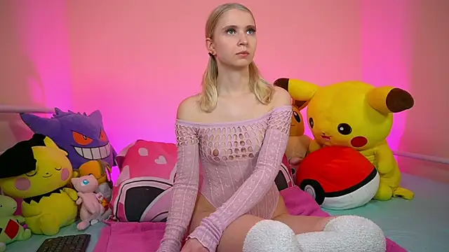 Snapshot of LillyOcean chatting on 02-28-26, 07:57 LillyOcean online show from 02-28-26, 07:57