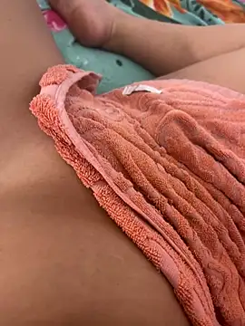 Bellafit02 online show from 03-09-26, 12:25