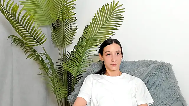 Snapshot of HayleySalahubdin chatting on 10-14-25, 03:12 HayleySalahubdin online show from 10-14-25, 03:12