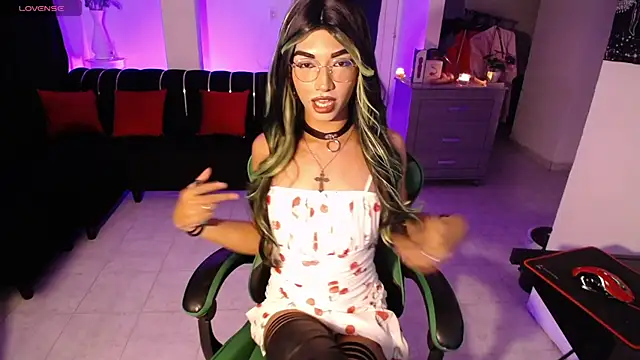 Cute Aleja online show from 05-20-26, 11:02