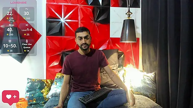 Snapshot of mike_malick chatting on 10-16-25, 11:07 mike malick online show from 10-16-25, 11:07