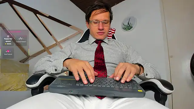 Justin valverde online show from 12-23-25, 02:55