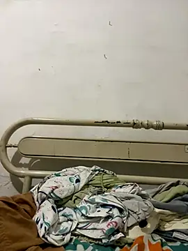 JR777xxx online show from 11-12-25, 03:21