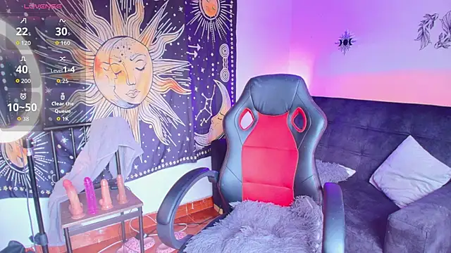 Cat  Moon   online show from 07-17-26, 08:17